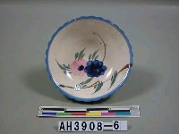 藏品(彩繪花卉大湯碗)的圖片